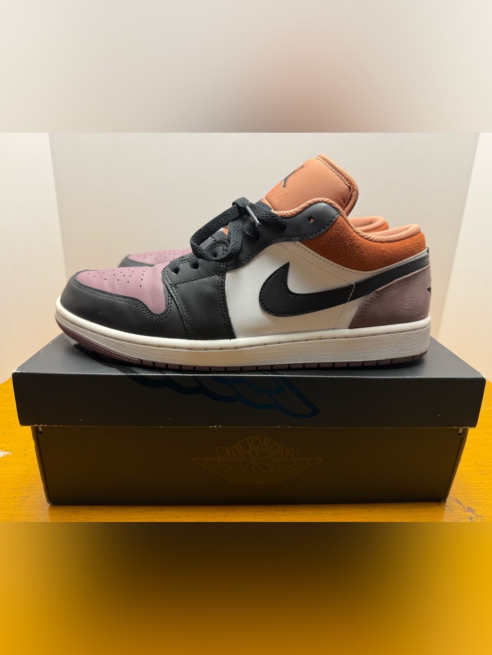 JORDAN AIR JORDAN 1 LOW SE ‘SKY J MAUVE’